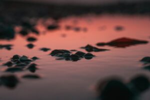 „Weightless” to kompozycja brytysjskiego zespołu ambientowego Marconi Union.